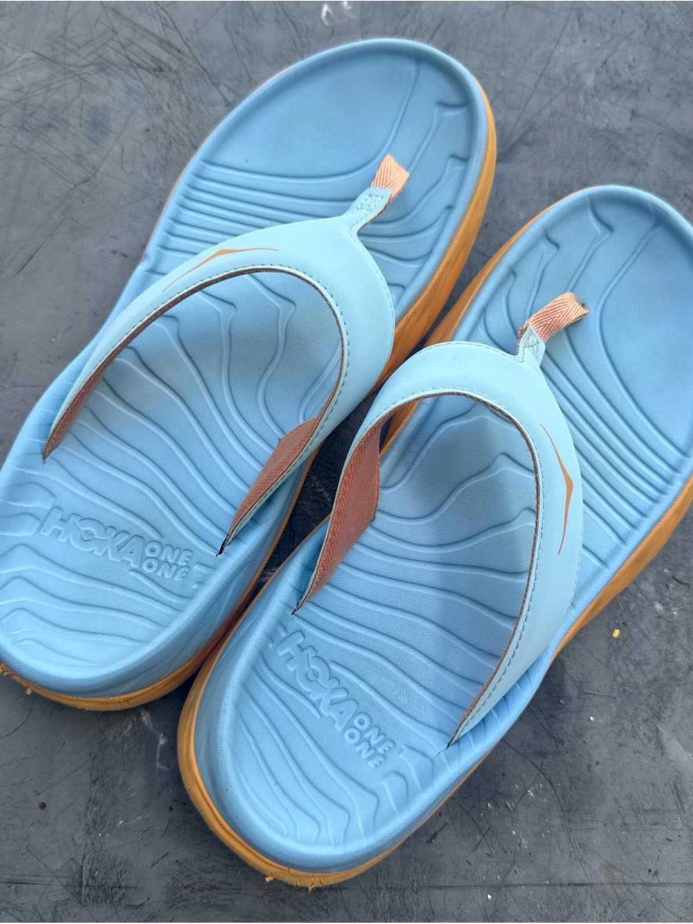 Hoka One One Light Blue and Peach Flip Flop Sandals with Gold Accent size 9 - Picture 2 of 8